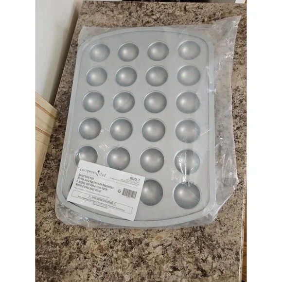 NIP Pampered Chef Donut Hole Cake Pop Pan #100373 Teal
