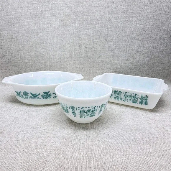 Vintage Pyrex Butterprint Amish Turquoise White 3 Piece Set Bowl Casserole Pan