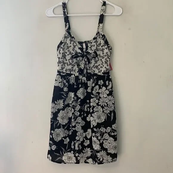 XHILARATION DRESS Black and white floral sundress Size XS NWT