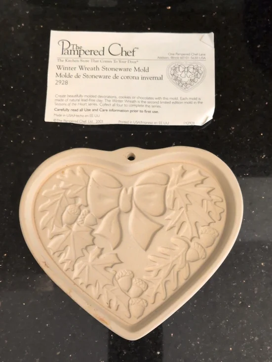 The Pampered Chef Heart-Shaped Winter Wreath Stoneware Mold
