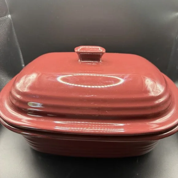 Pampered Chef Deep Covered Casserole Baker w/ Lid Cranberry Stoneware 3.1qt