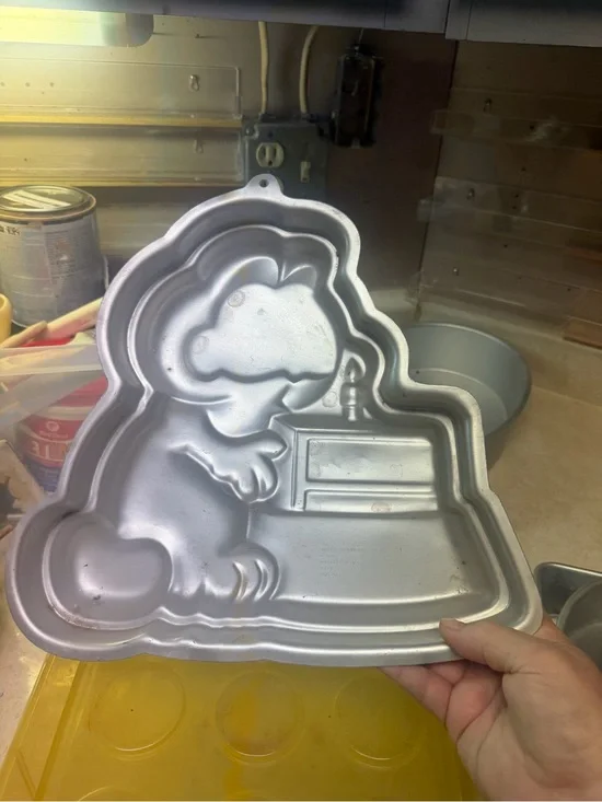 Novelty Garfield Cake Pan - Silver