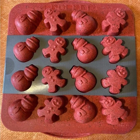 16ct Silicone Gingerbread Snowman‎ Mini Muffin Pan No BPA New Without Packaging