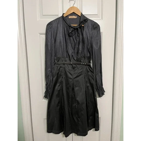 Lulumary Collection Dress From Paris Grey Size Medium one piece belt t2 work bow