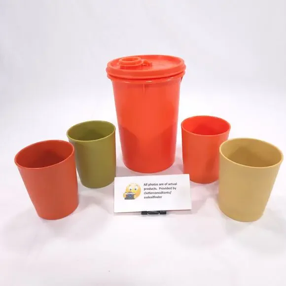 Tupperware Bundle #321 1 qt Pour top Handlier #1251 6oz Tumblers Harvest