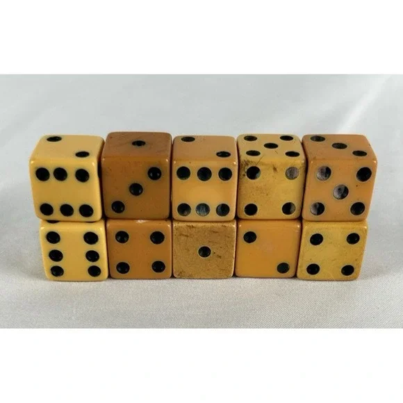 Vintage Yellow Butterscotch Bakelite Lot Of 10 Dice 5/8