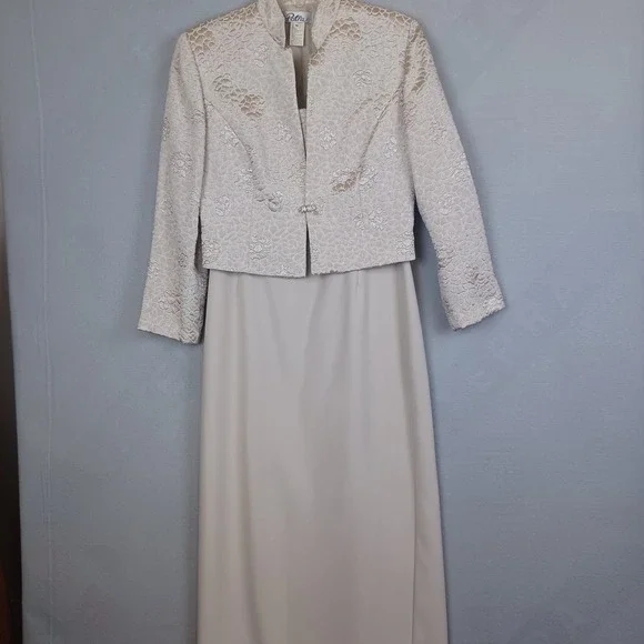 Patra Women Formal Prom Wedding  Dress With Bolero Jacket Size 10 (READ)