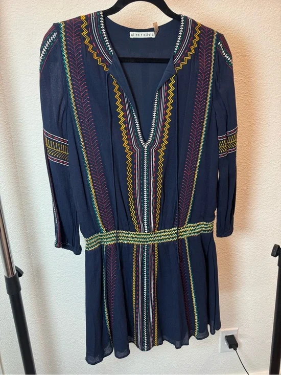 Alice + Olivia Navy Embroidered Boho Mini Dress Size 6 | Long Sleeve Festival
