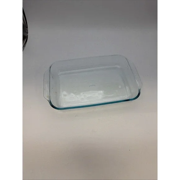 Vintage PYREX 13
