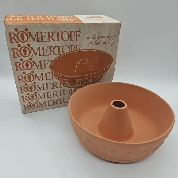 VTG Romertopf Bundt Pan Unglazed Clay Reco USA