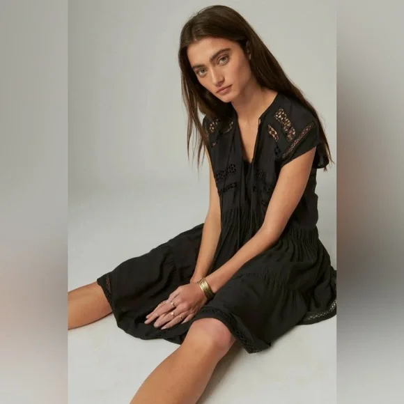 NWOT Lucky Brand Capped Sleeves Black Boho Dress w Lace Insets