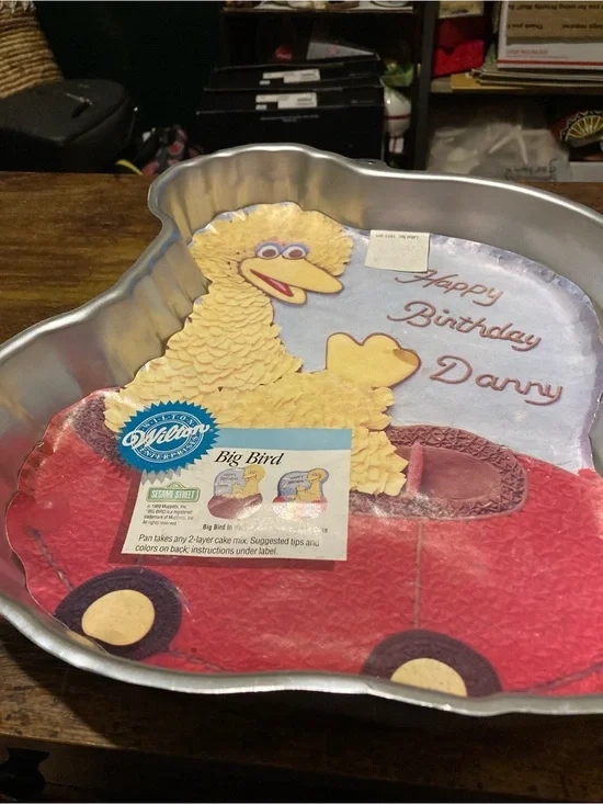 Vintage 1989 Wilton Big Bird cake pan