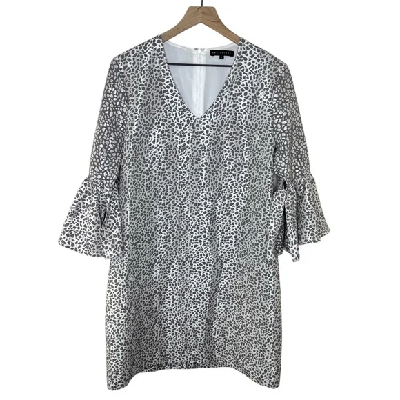 Abbey Glass Gray Pebble Wren Dress Size Large 3/4 Bell Sleeve