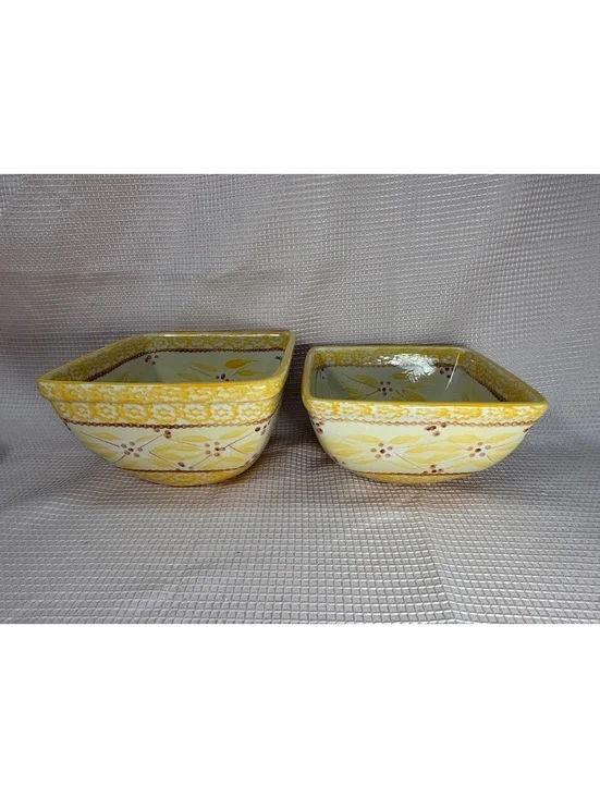 These are Temp-tations Old World Yellow square bowls 1-quart and 1.5-quart