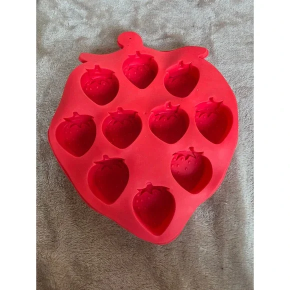 Red Strawberry Silicone Mold 10 Cavity Ice Cube Tray Chocolate Candy Soap Maker