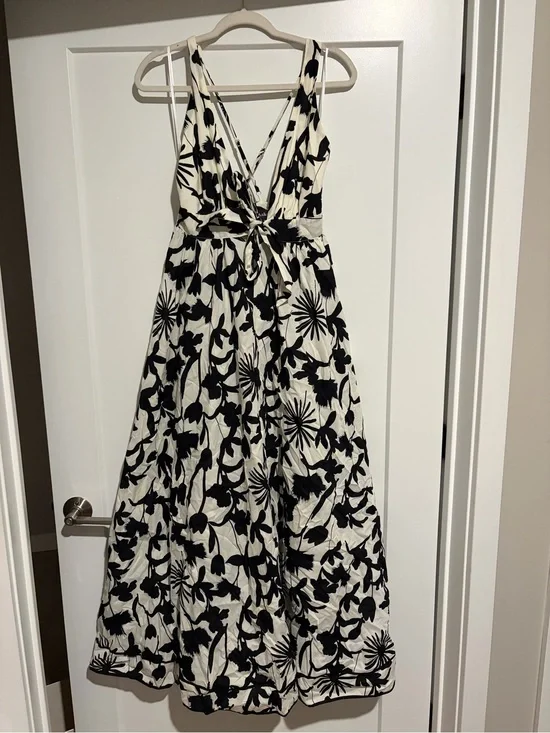 Aakaa Cream and Black Floral V-Neck Maxi Dress