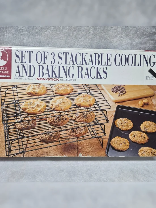 Set of 3 Stackable Cooling & Baking Racks - Black -