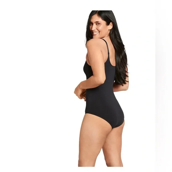 Jockey Essentials slimming Seam free black smoothing shapewear Bodysuit size 3XL