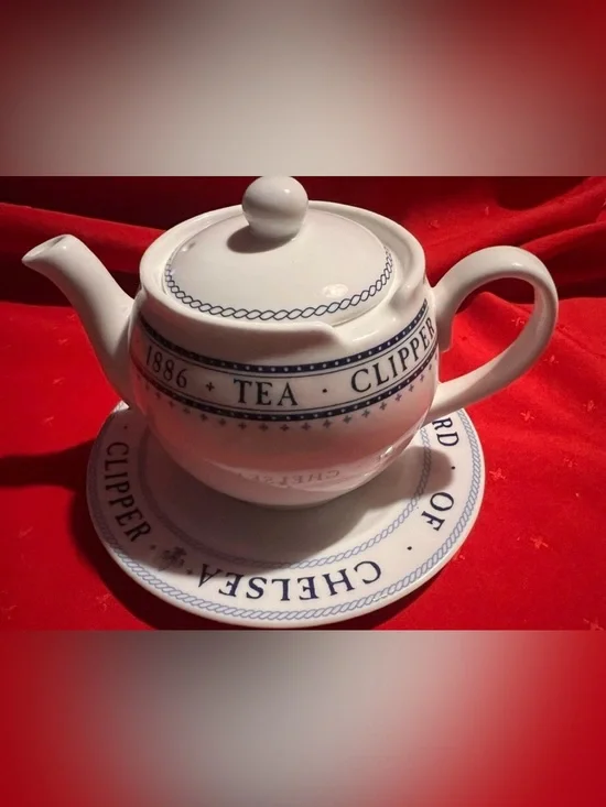 Vintage Teapot & Footed Cup In One