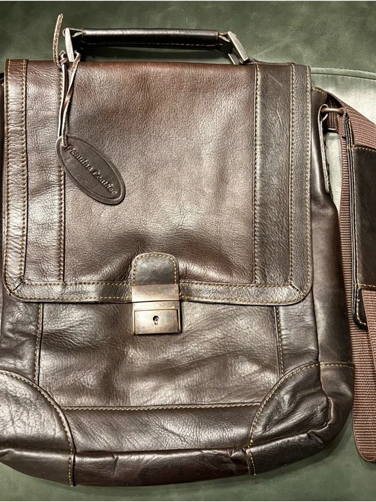 Wilson’s Leather Chestnut Brown Leather Men’s Messenger Bag - Professional Carry