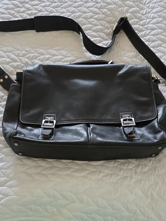 Coach Black Leather Shoulder Messenger Bag