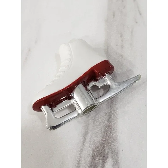 1 ONE REPLACEMENT Bratz Sportz‎ Sports Ice Champions Ice Skates Red & White