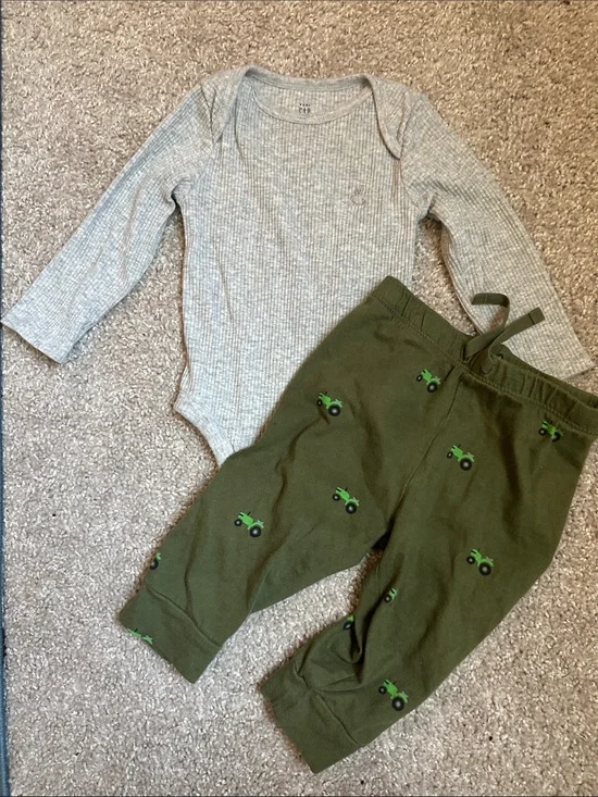 BabyGAP Long Sleeve Onesie + Joggers Bundle