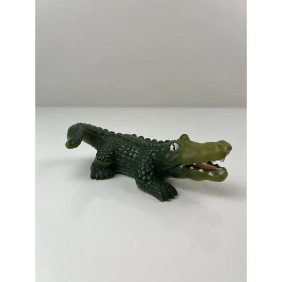 Keenway Industries Pirate Ship Island Figure Crocodile Alligator Animal Toy