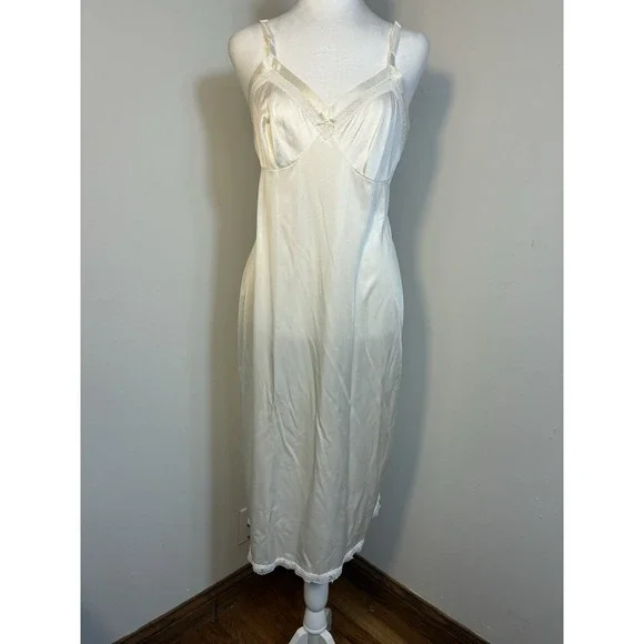 Vintage Lorraine Full Slip Dress Women's Nylon Lace White Size 36 Made In USA‎