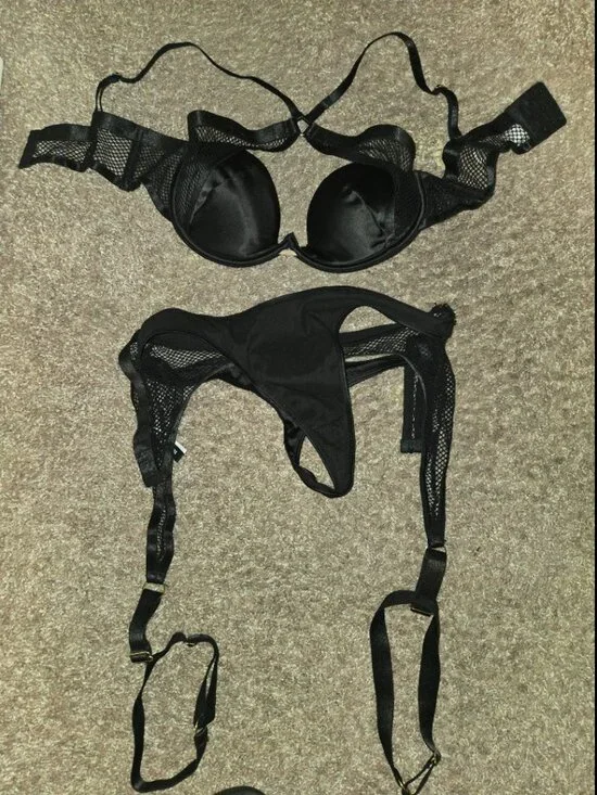 New 34b bra fishnet garter black shiny 2 piece set