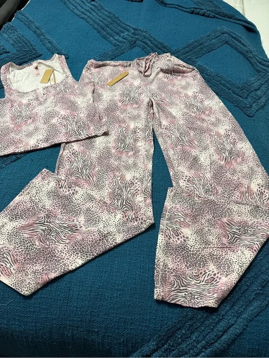 SKIMS Pink, White & Black Animal Print Tank Sleep / Lounge Set