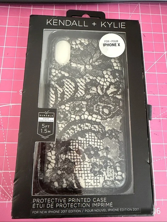 Kendall & Kylie Black Lace Pattern iPhone X Case New!