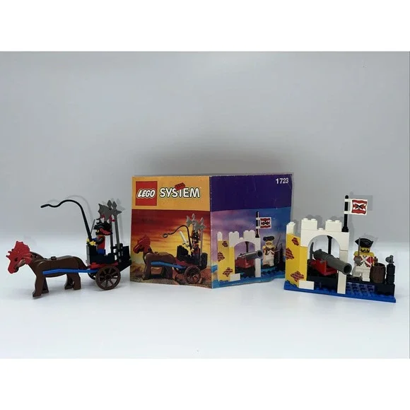 Vintage LEGO 1723 Castle Pirates Combo Pack Complete with Instructions