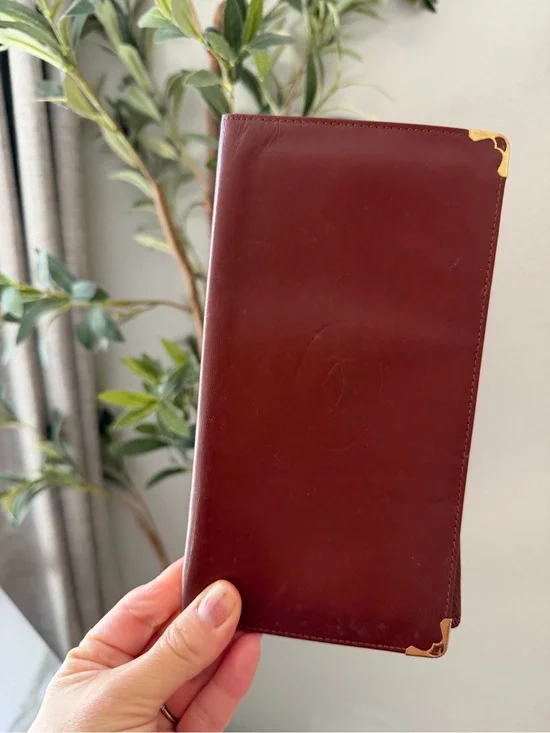 Cartier Wallet / Holds Passport : 100% authentic