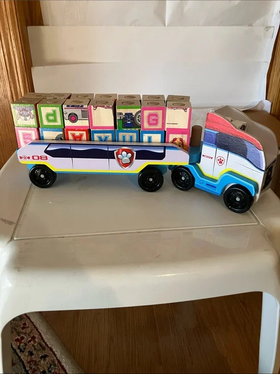 Melissa & Doug PAW Patrol Wooden ABC Block Truck w/33 pieces Ages 3 & up