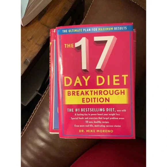Two Book Bundle- The‎ 17 Day Diet