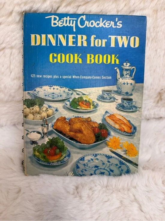 1958 - Betty Crocker's Dinner‎ for Two Cookbook 1st Edition/1st Print Vintage
