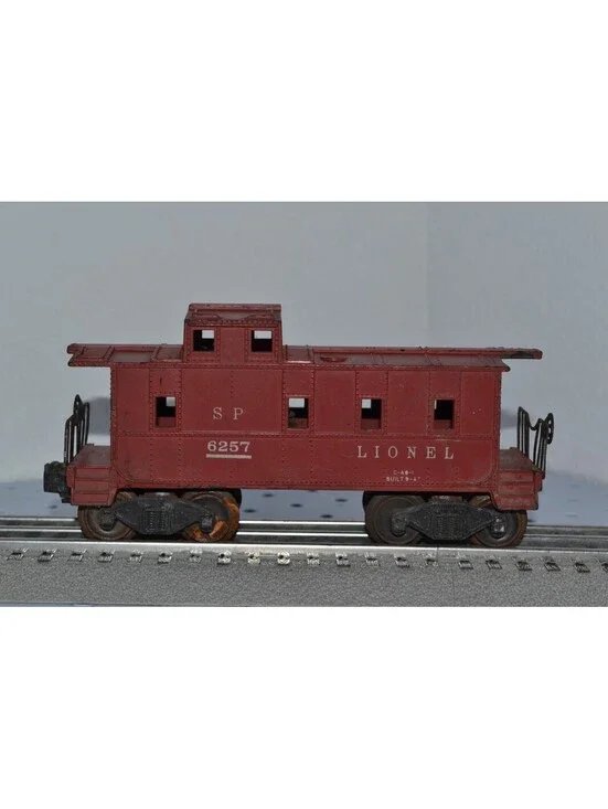 Post War LIONEL O Gauge #6257 Postwar SP Southern Pacific Red Caboose AS IS