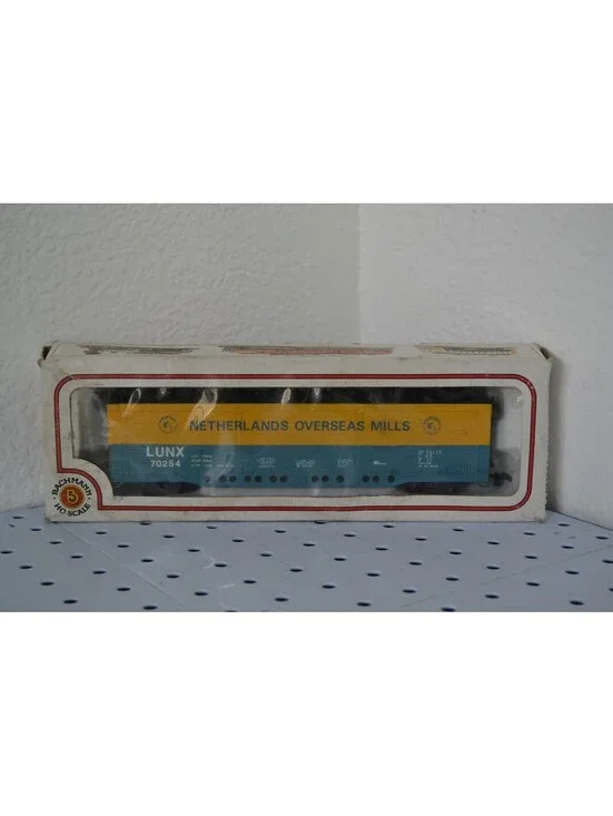 Bachmann HO Scale Boxcar Netherlands Overseas Mills LUNX 70254 Freight Train Car