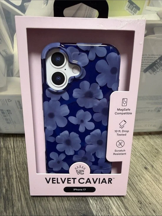 Velvet Caviar Blue Floral MagSafe-Compatible iPhone 17 Case