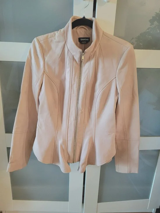 bebe Ivory/blush pink Long Sleeve Leather Zip Jacket. Sz M