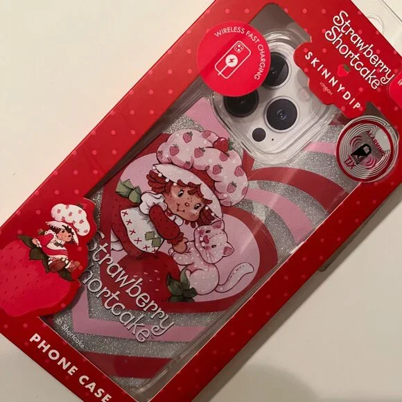 Strawberry Shortcake  iPhone 14 Pro Max (or 13‎ Pro Max) Case Glitter NWT (e/x)