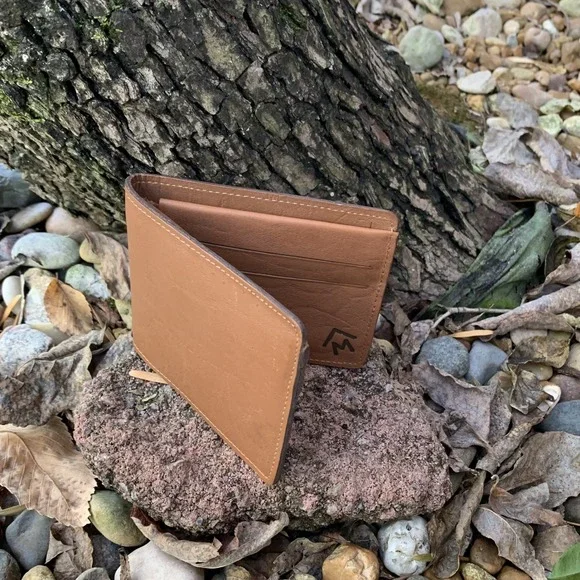 Genuine Leather‎ Bifold Wallet for Men - Made in Brazil - Classic Brown