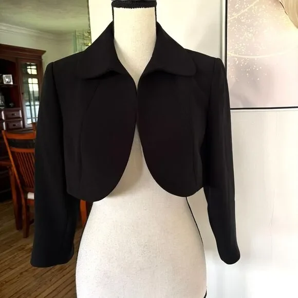 Tahari by Arthur S. Levine Cropped Bolero Jacket Sz 6 Black Split Cuffs