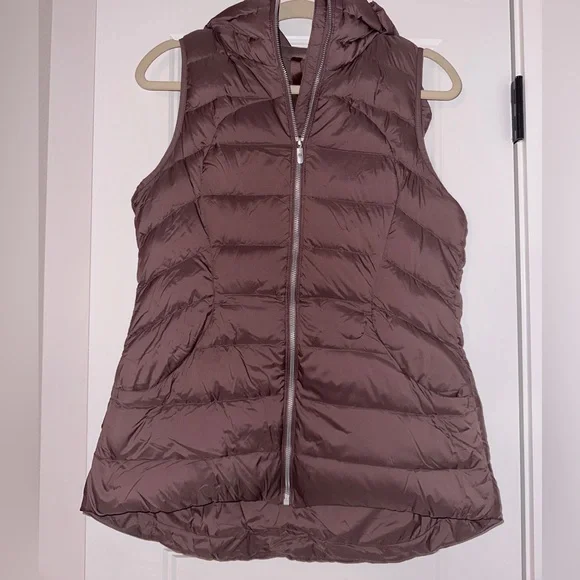 lululemon athletica mauveQuilted Hooded Down Vest
