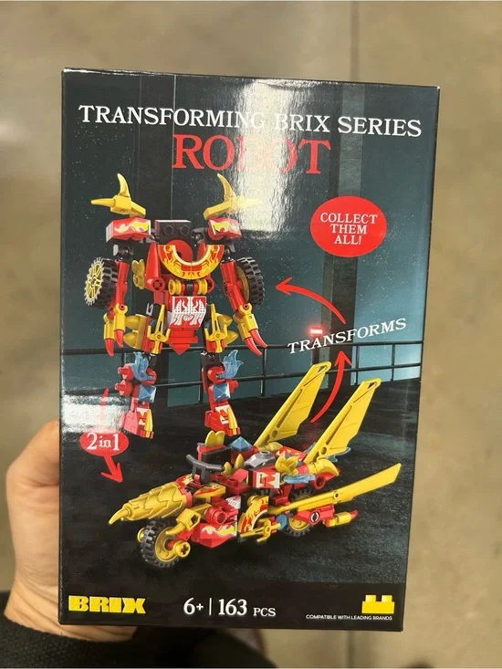 Transforming Robot Building Set