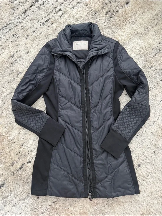 Athleta Black Quilted Panel Puffer Jacket