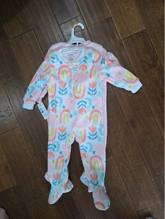 18m brand new pajamas from carter's item, 193G5