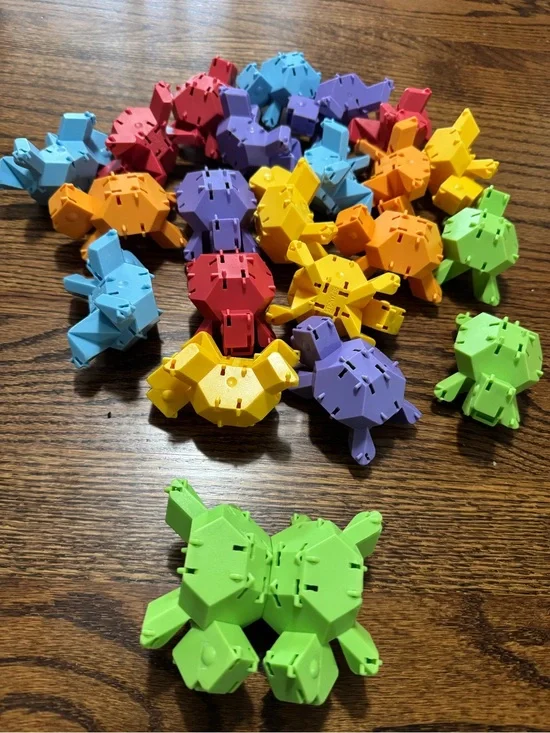 Small building turtles Multi-Color