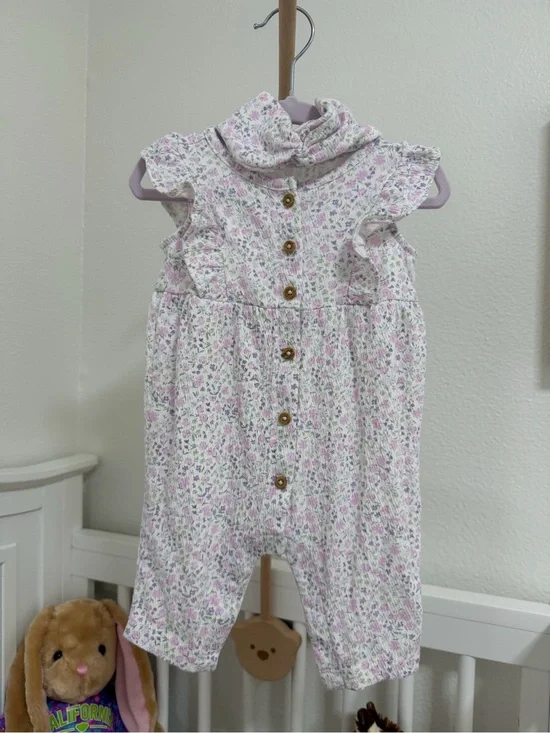 Floral Sleeveless Baby Romper in Light Pink and White with matching Headband